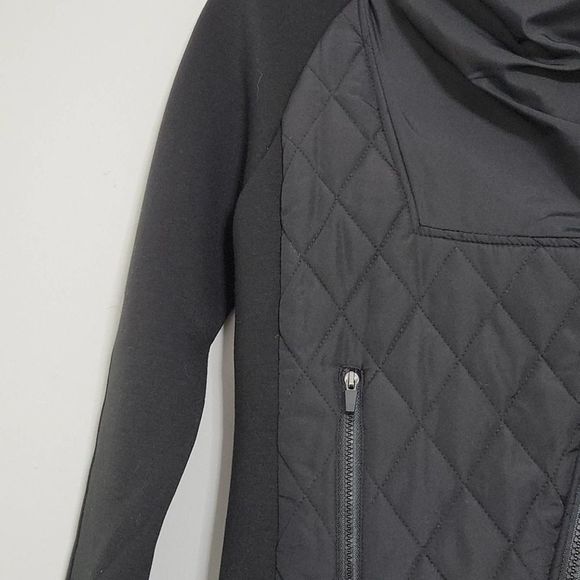 Fabletics Jacket - Picture 4 of 12